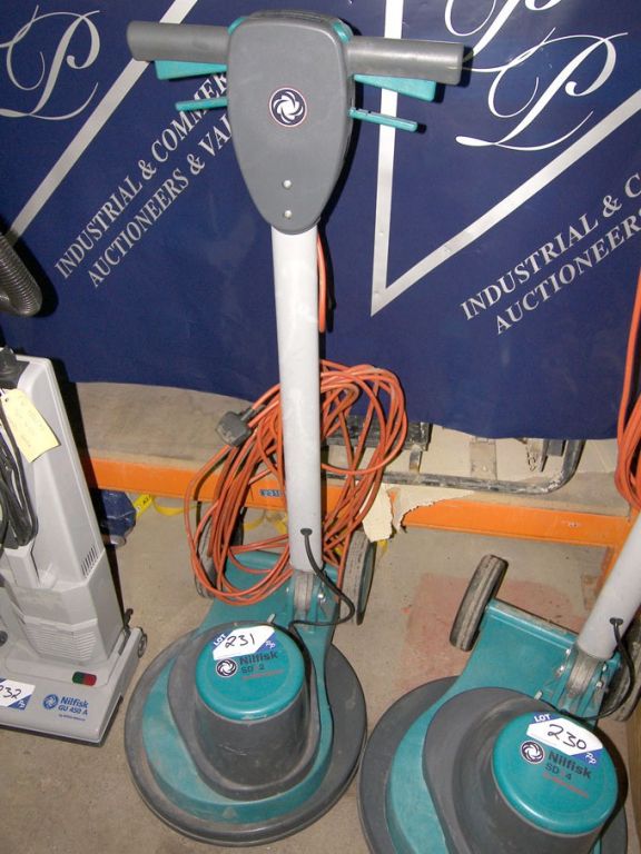 Nilfisk SD/4 industrial electric floor cleaner, 24...