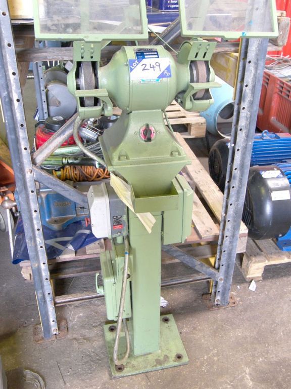 Elliot 150mm double ended grinder on base - Equipm...