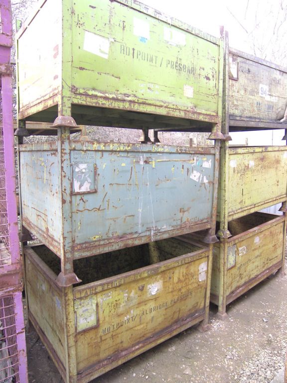 4x solid sided metal stackable stillages, 1300x960...