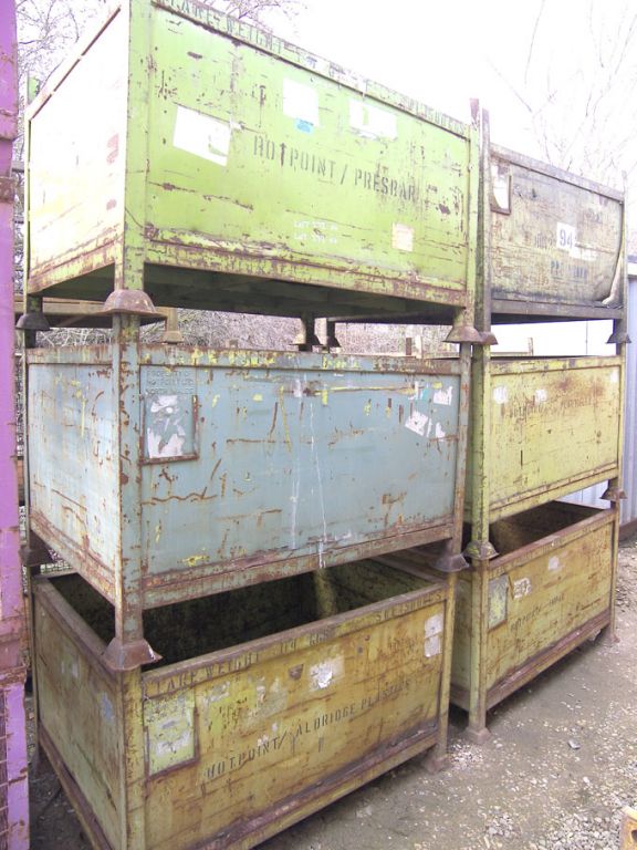 4x solid sided metal stackable stillages, 1300x960...