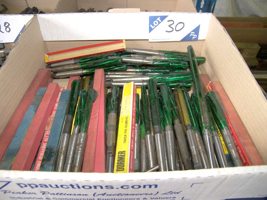 Qty various Dormer TS reamers (unused) - Equipment...
