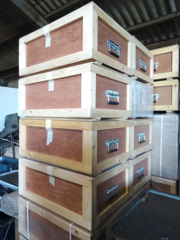 10x wooden storage crates, 650x430x260mm approx ID...