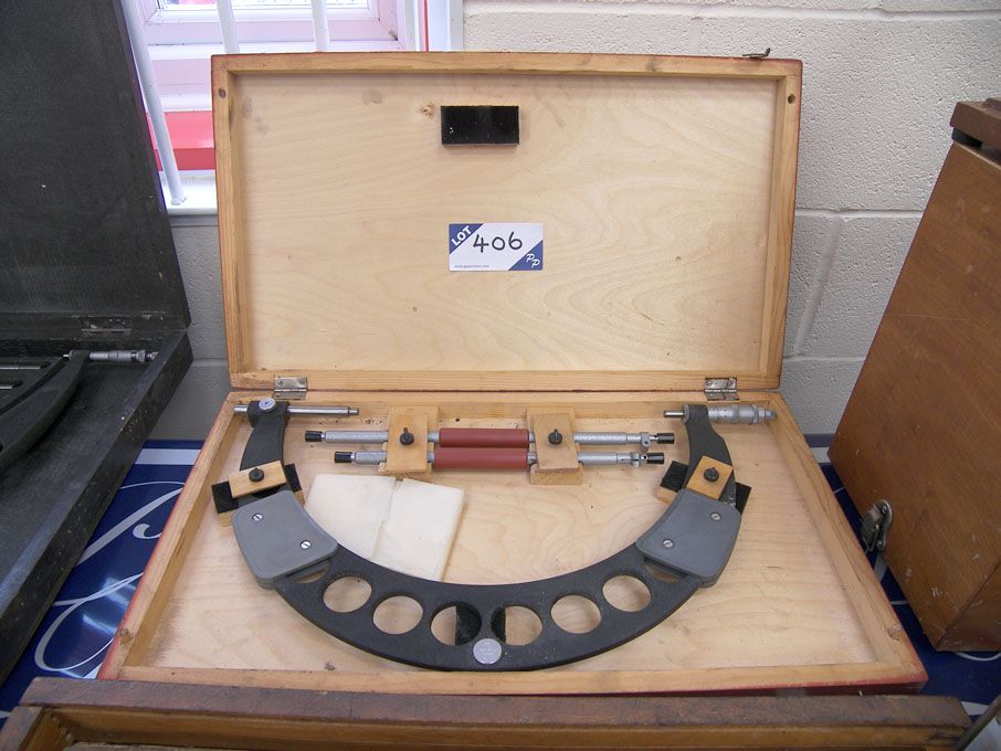 IKN 300-400mm micrometer in wooden case - Equipmen...