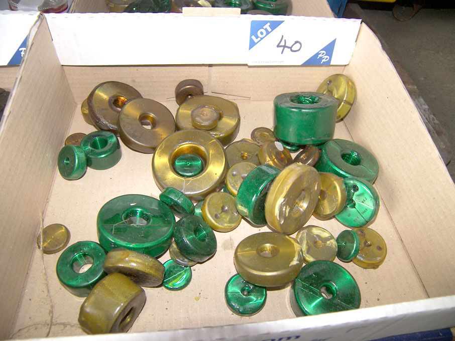 Qty various UNF / UNC ring gauges (unused) - Equip...