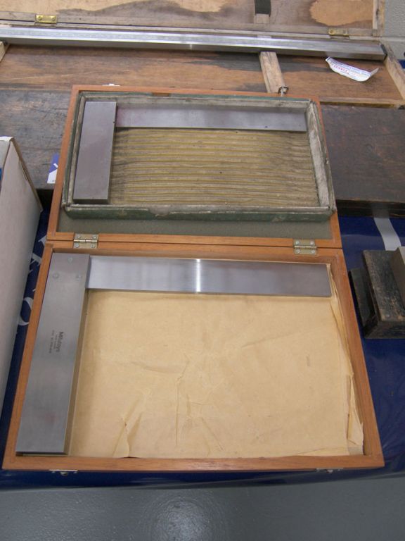 Mitutoyo 300mm precision square & Moore & Wright p...