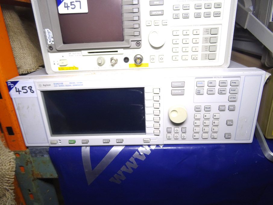 Agilent E4421B ESG series signal generator 250KHz...