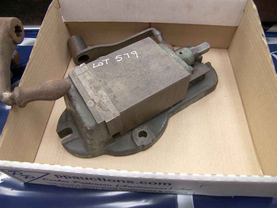 Abwood 105mm machine vice - Equipment located at:...