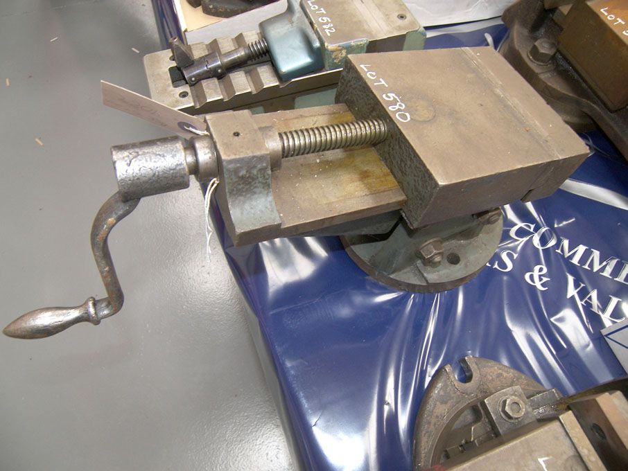 Ace 150mm tilting machine vice - Equipment located...