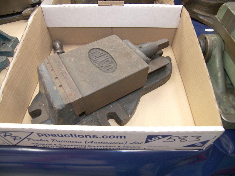 Edgwick 120mm machine vice - Equipment located at:...