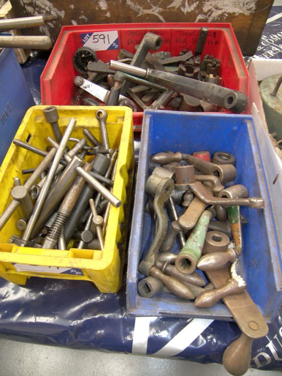 Qty various vice handles, chuck keys, machine hand...