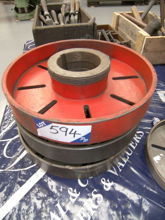 3x LI 15" diameter face plates - Equipment located...