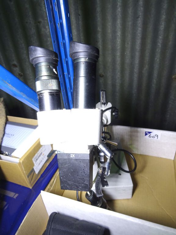 Laboratory microscope with light source - lot loca...