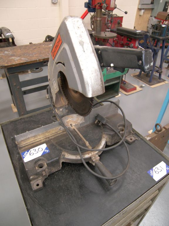 Hitachi C10FB mitre saw, 255mm dia blade, 240v - E...
