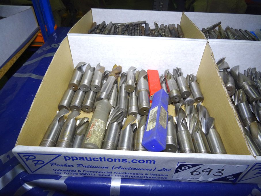 Qty various end mills to 30mm - lot located at: PP...