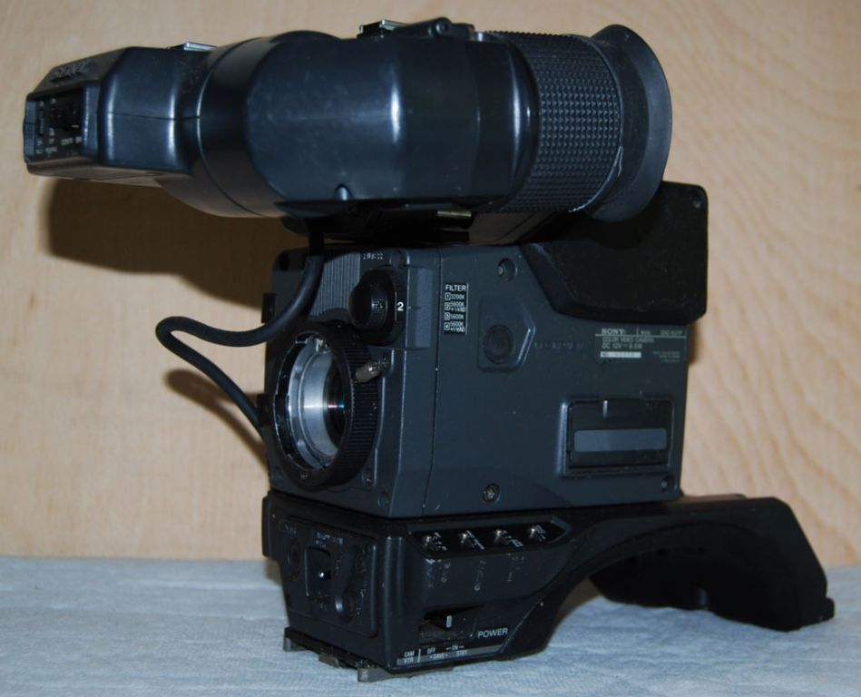 SONY DXC-537P camera head with monocular viewfinde...