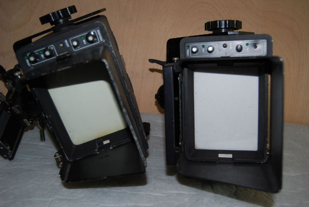 Qty 2 x THOMSON 7" studio/OB viewfinder (1x spares...