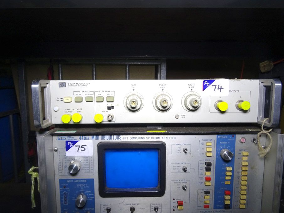 HP 8403A modulator - lot located at: PP Saleroom,...
