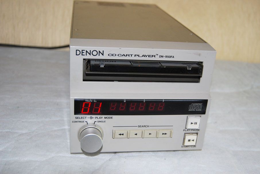 DENON DN-950FA professional CD cart player with CD...