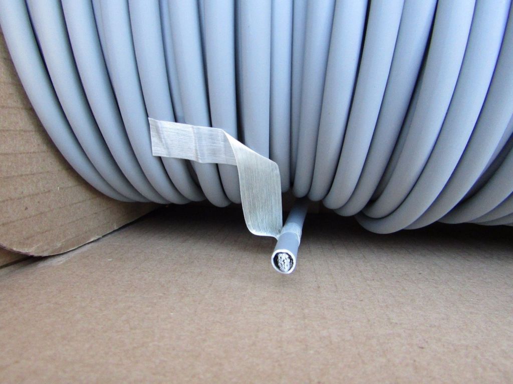 84m 3M LSZH 20 way screened round ribbon cable, 24...