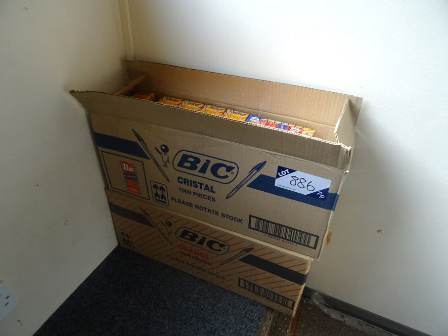1500x BIC 'Orange' black ball pens - lot located a...