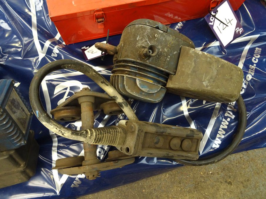 Demag PK1 electric chain hoist with pendant contro...