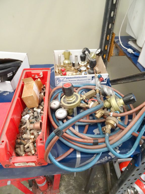 Qty various Gas-Arc etc welding gauges, hoses, tor...