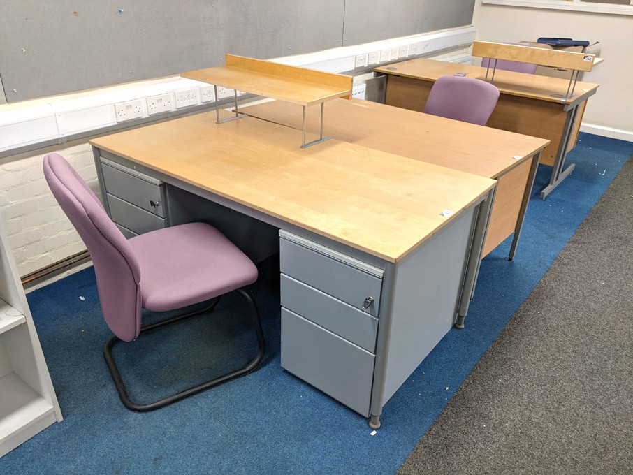 3x 1600x800 approx rectangular office desks with 2...