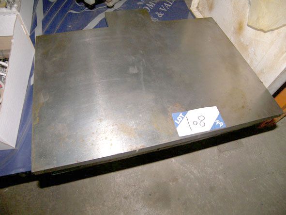 500x360mm CI surface plate - Located at PP Stores...