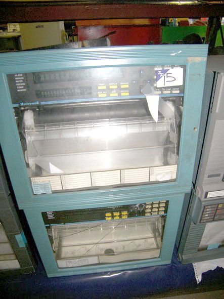 2x Honeywell paper chart recorders - Located at PP...