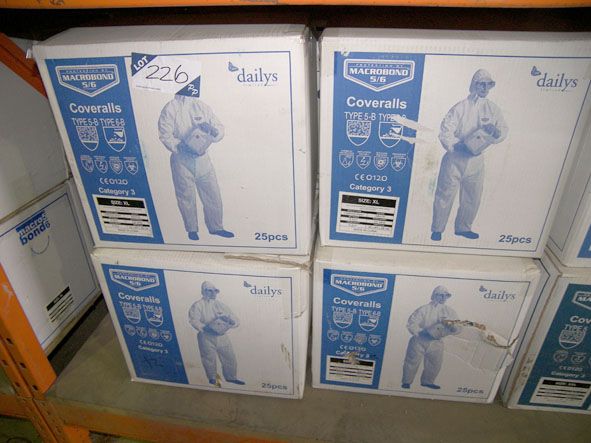 Macrocool Type 5 & 6 coveralls, 100x XL - Located...