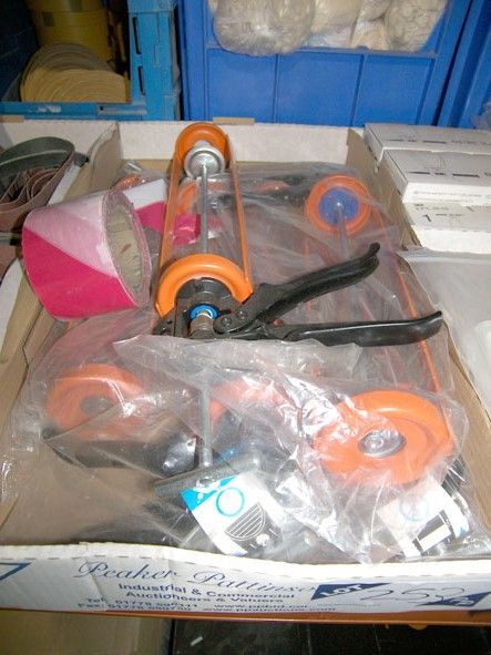 5x Cox caulk guns - Located at PP Stores - Aunby