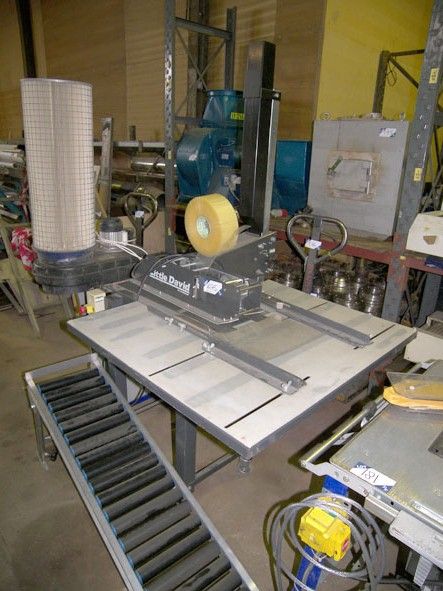 Loveshaw Little David LD15W taping machine with ro...