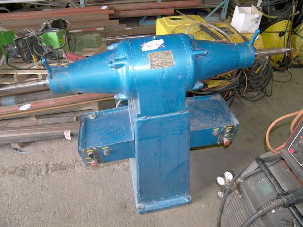 BO Morris twin spindle polishing wheel - Located...