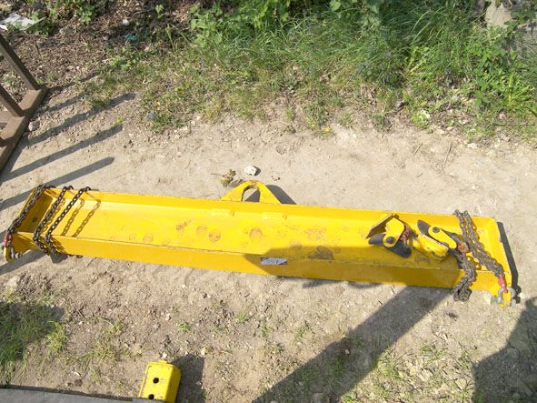 2000mm spreader beam, 2 ton SWL - Located at PP St...