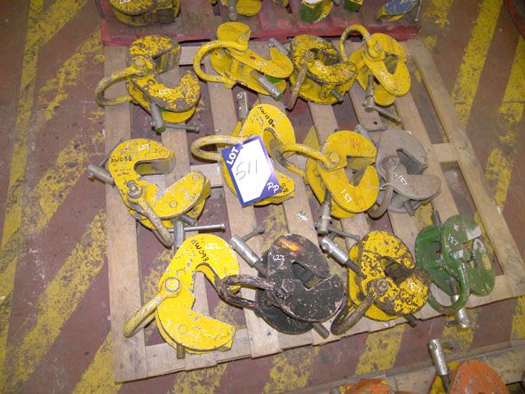 12x Riley etc sheet metal plate lifters, 3000kg sw...