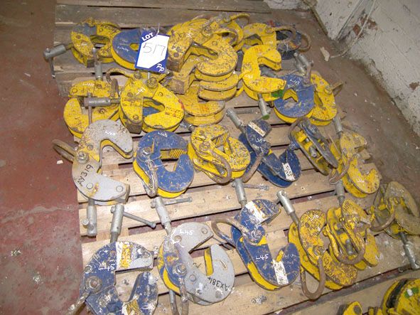 24x Riley etc sheet metal plate lifters, 1000kg sw...