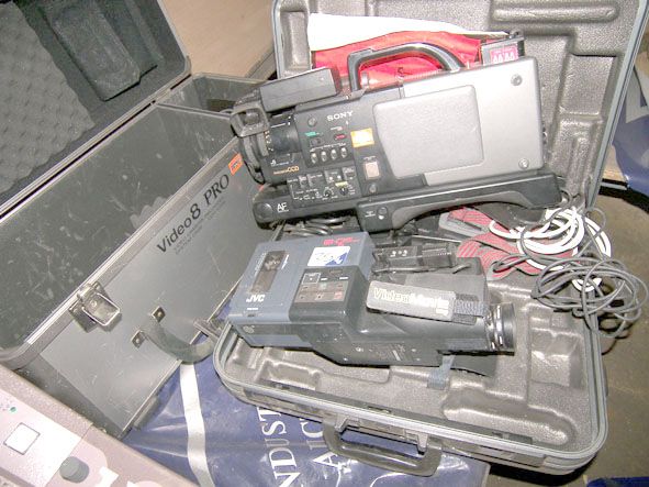 Sony Video 8 Pro camera, JVC video movie GR-CZ vid...