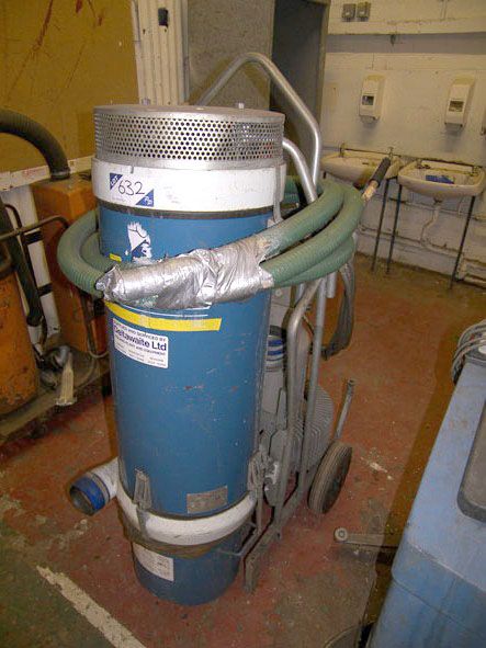 Nederman P55 mobile industrial hoover, 5.5kW (1998...