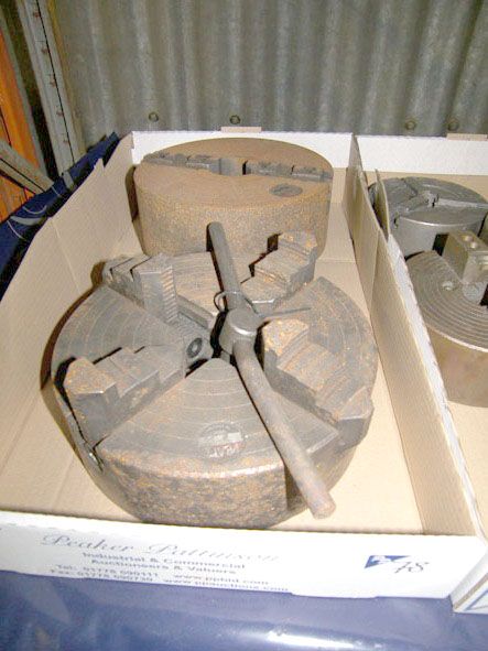 Pratt 10" 2 jaw chuck, Pratt 10" 4 jaw chuck - Loc...