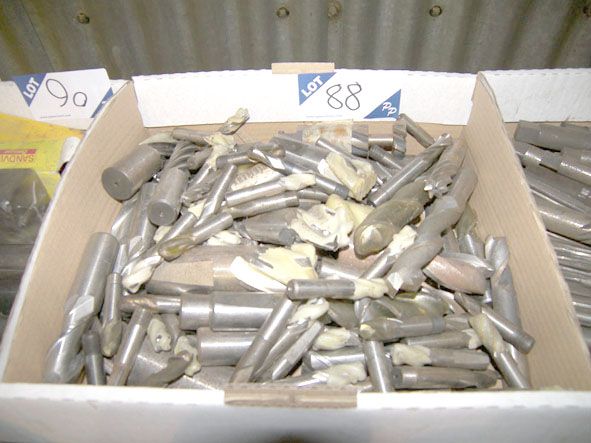 Qty HSS end mills, slot drills to 25mm approx - Lo...