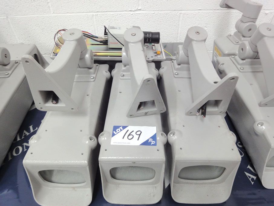 4x grey wall mounted vandal resistant metal securi...
