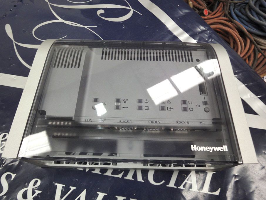 2x Honeywell XL1000C50 excel web bac net controlle...