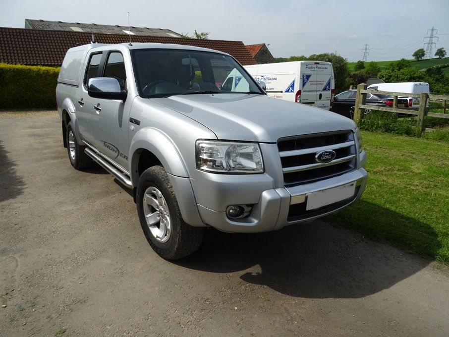 Ford Ranger Thunder 4x4, silver, 2.5ltr TDCI, 5 sp...