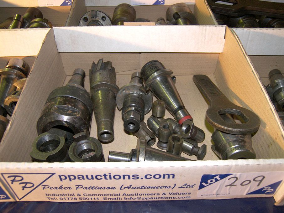 Qty various 40 int taper tool holders & Osborn col...