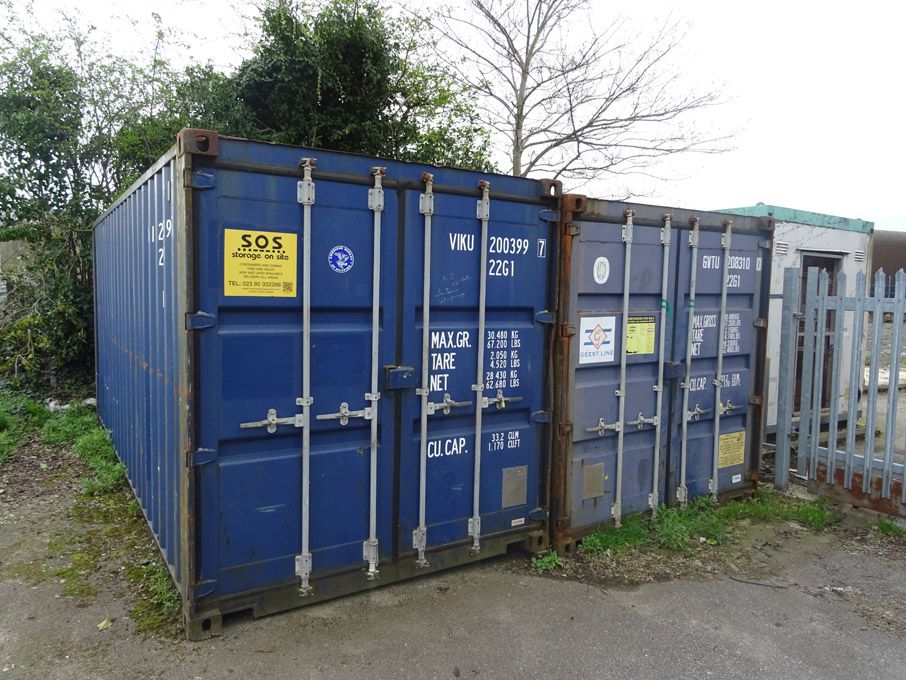 20ft shipping container (2008) - Lot located at: T...