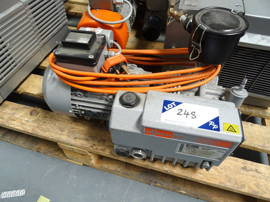Busch RC0015 vacuum pump, 19m3/hr, 0.55kW motor -...
