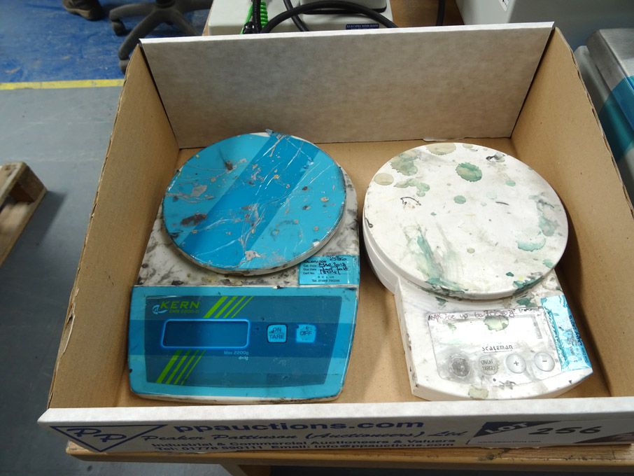 Kerr EMB 2200-0 digital scales, Scaleman 936-2 / 9...