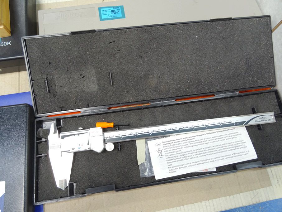 Mitutoyo 300mm digital vernier caliper in case - L...
