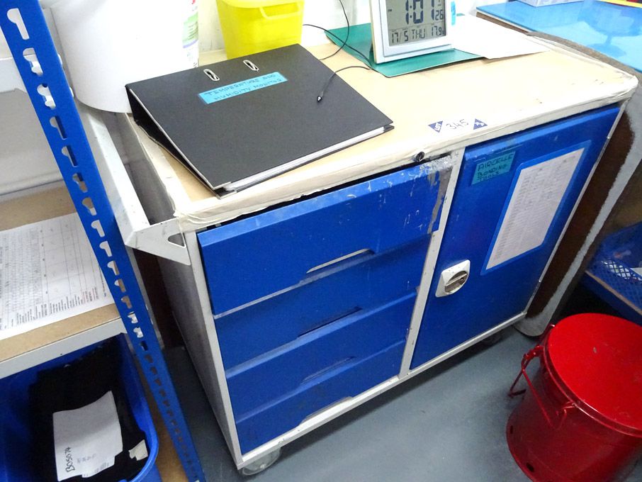 Mobile multidrawer storage trolley - Lot located a...