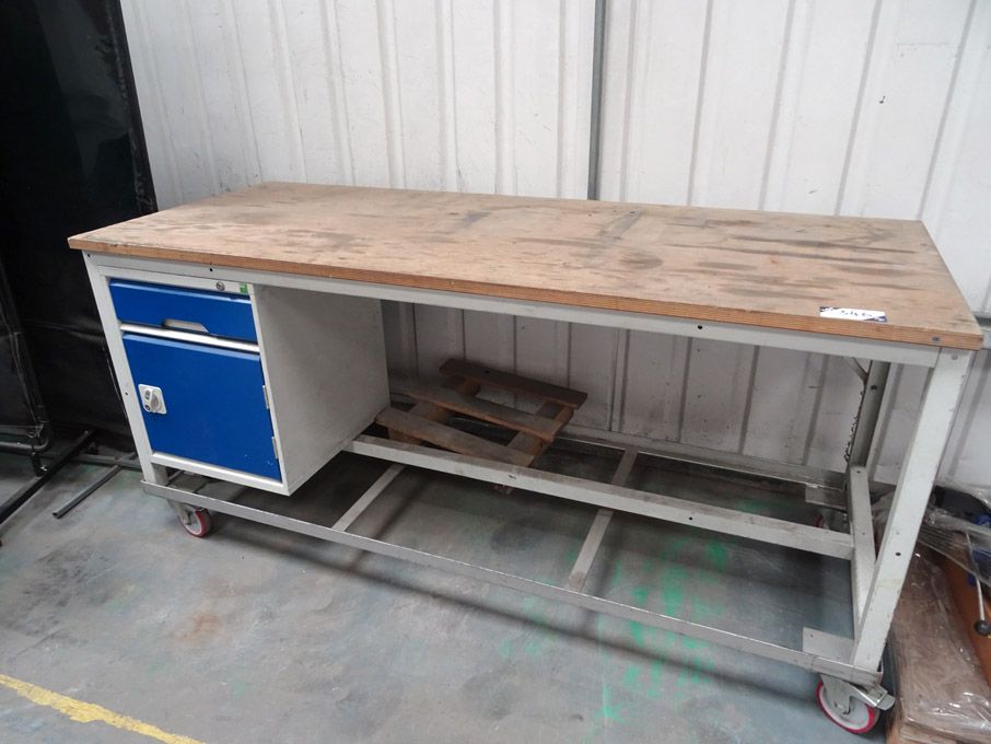 Bott metal framed mobile storage trolley - Lot loc...